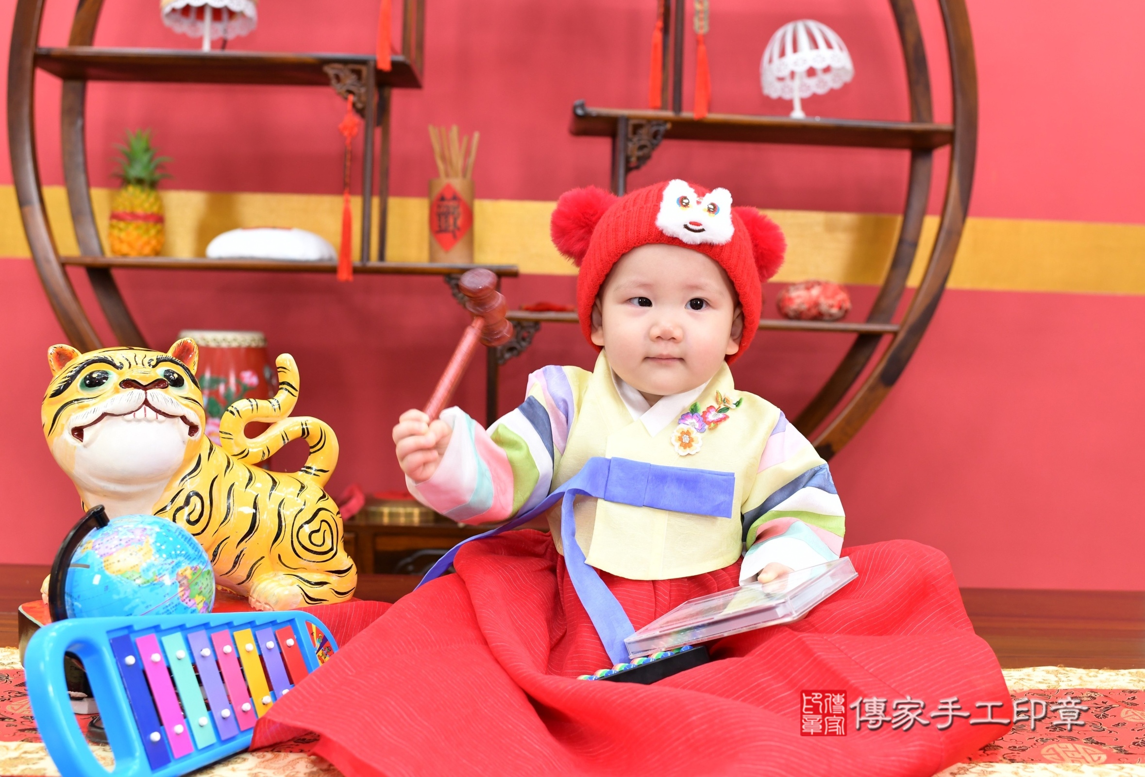 2025-06-27晴晴寶寶抓周，小孩古裝禮服照。地點：傳家「新北店」古禮會場照片集