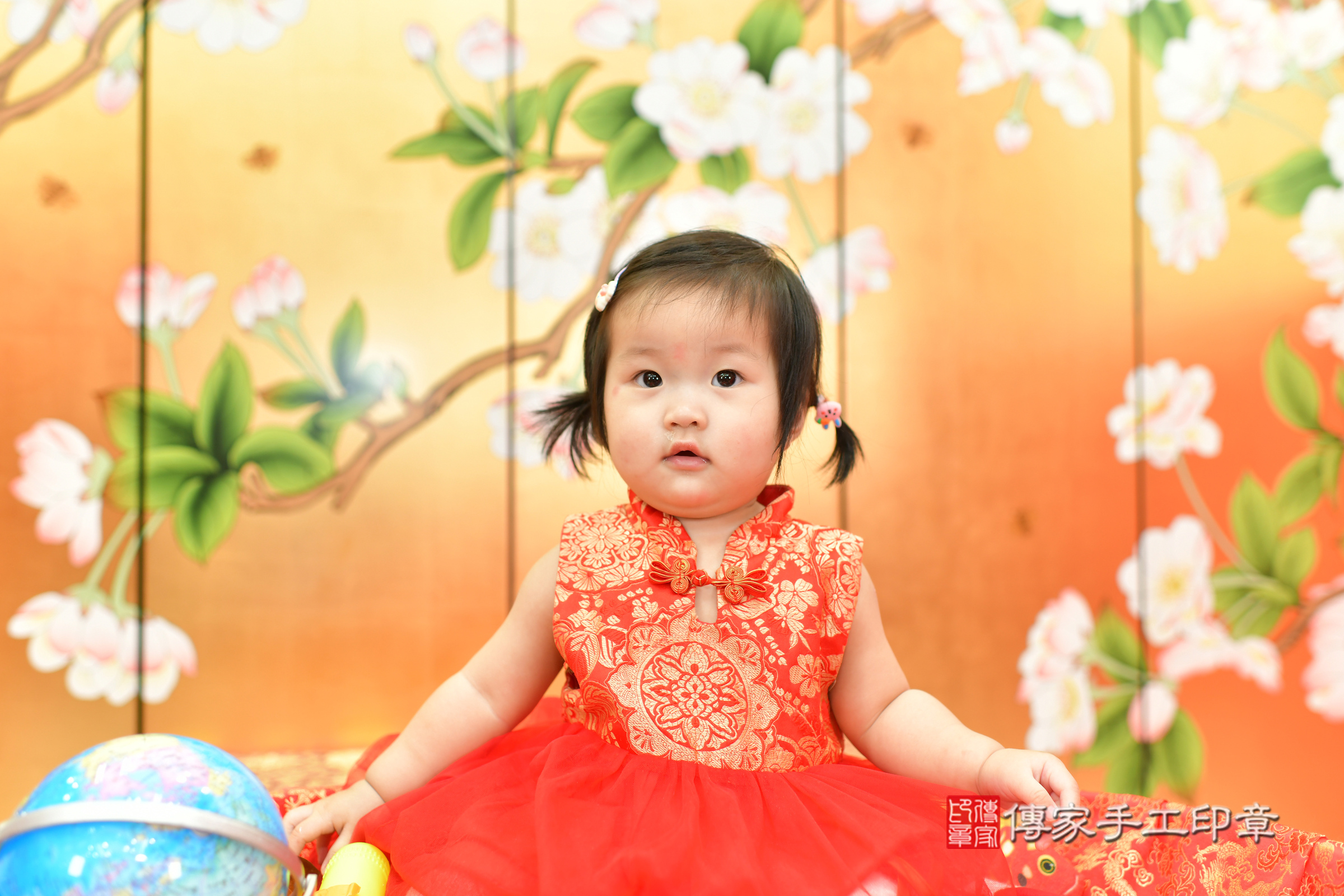 2025-03-01晴晴寶寶抓周，小孩古裝禮服照。地點：傳家「台中店」古禮會場照片集