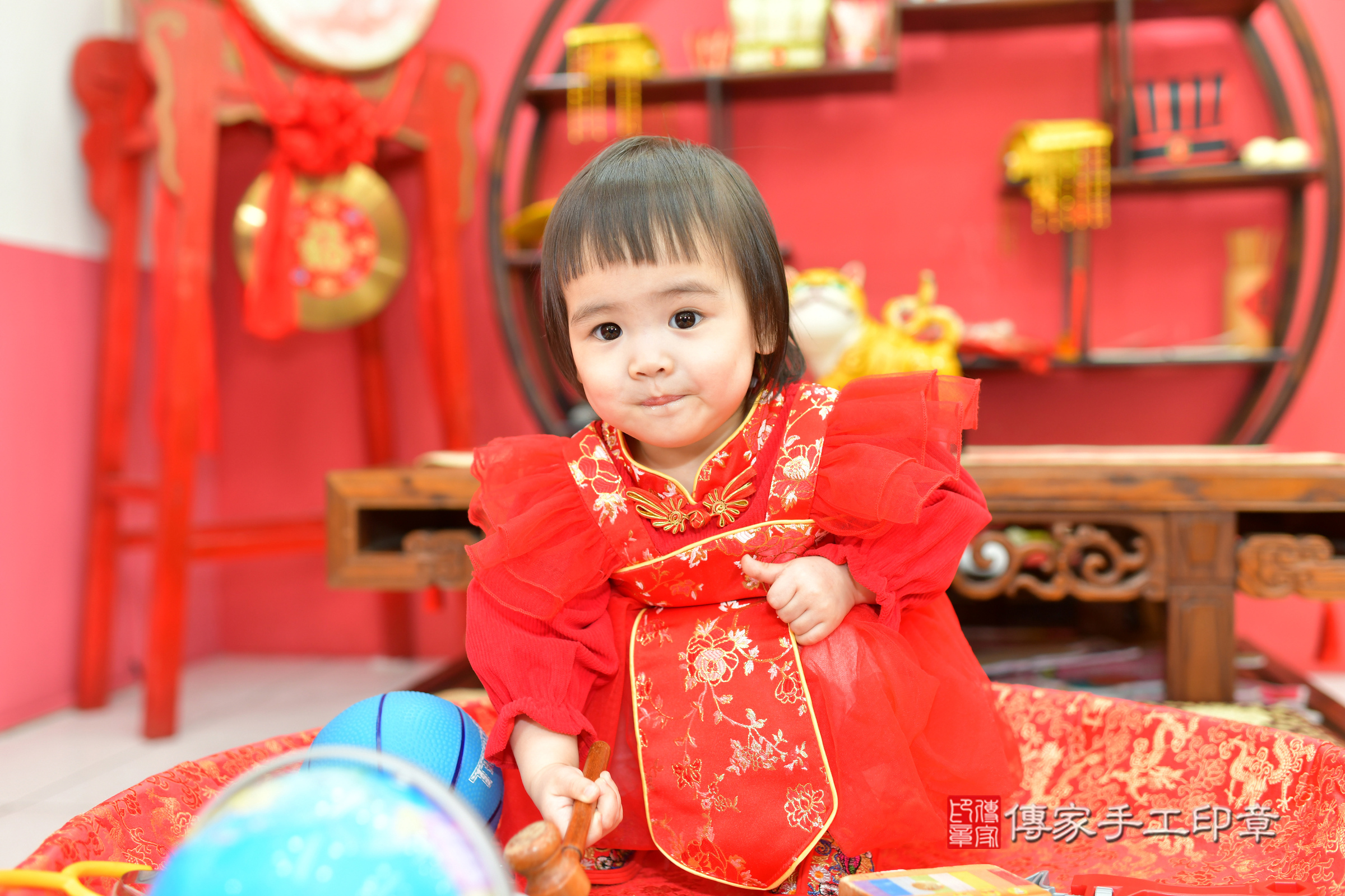 2025-03-03小葵寶寶抓周，小孩古裝禮服照。地點：傳家「台中店」古禮會場照片集