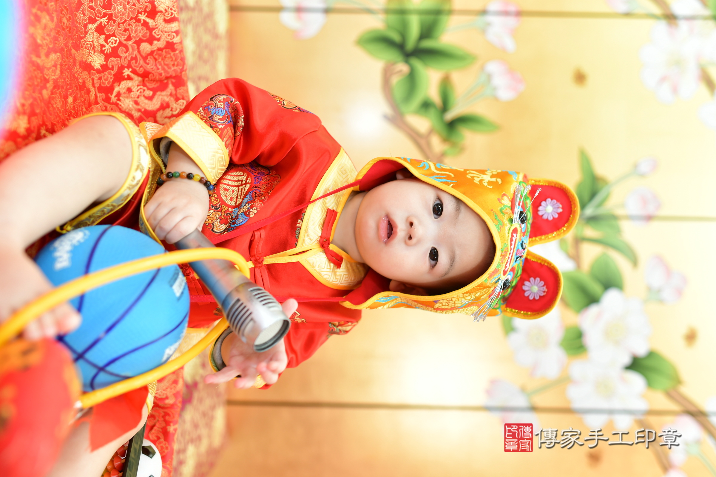 2025-03-23小銘寶寶抓周，小孩古裝禮服照。地點：傳家「台中店」古禮會場照片集