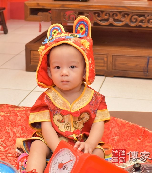 2020-11-08劉寶寶，小孩禮服(男)中式古裝禮服禮照照片集