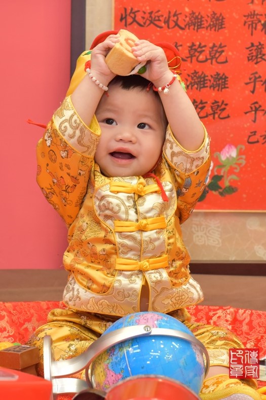 2020-11-08鄭寶寶，小孩禮服(男)中式古裝禮服禮照照片集