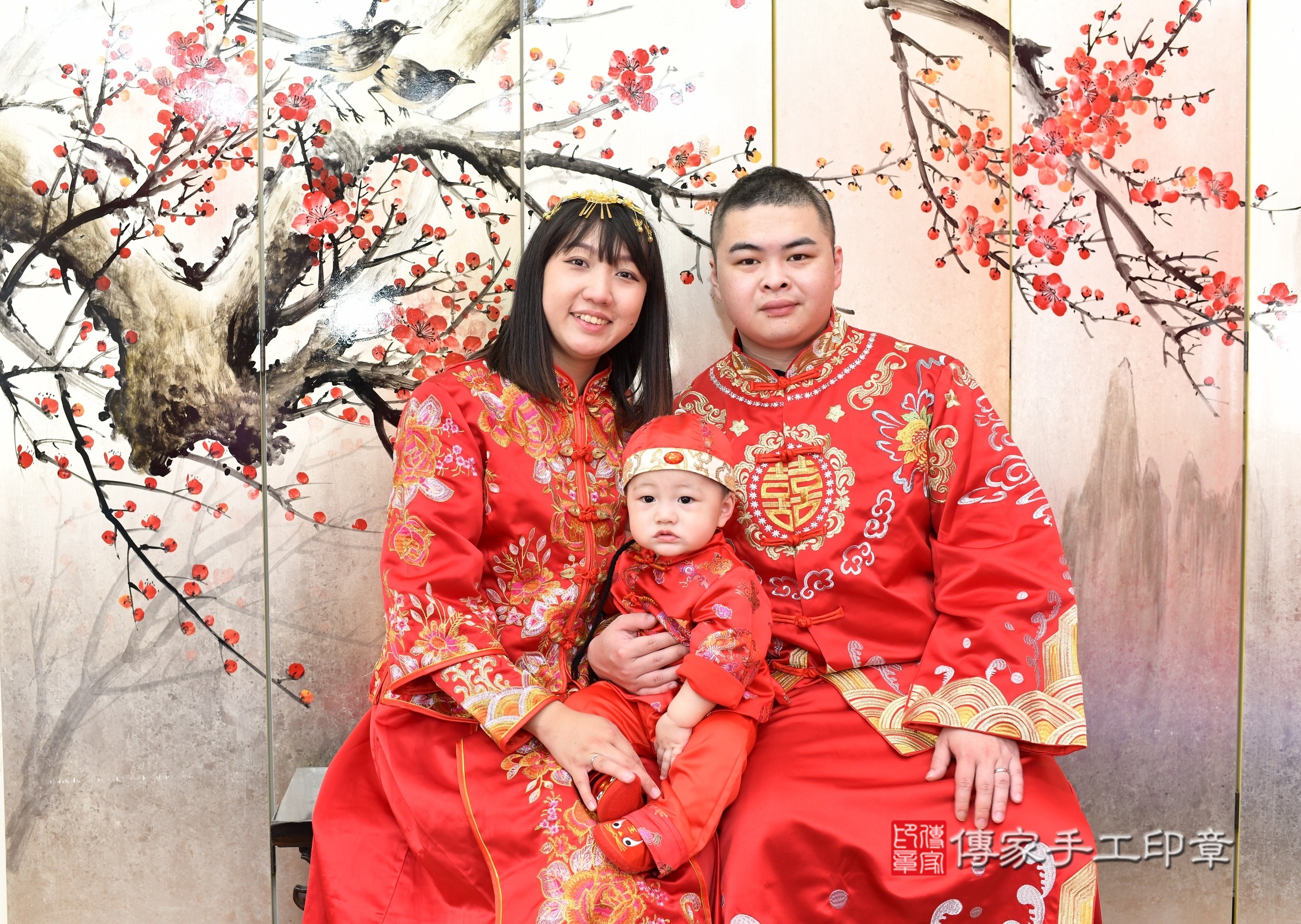 2025-04-24辰辰寶寶抓周，成人與小孩古裝禮服照。地點：傳家「新北店」古禮會場照片集