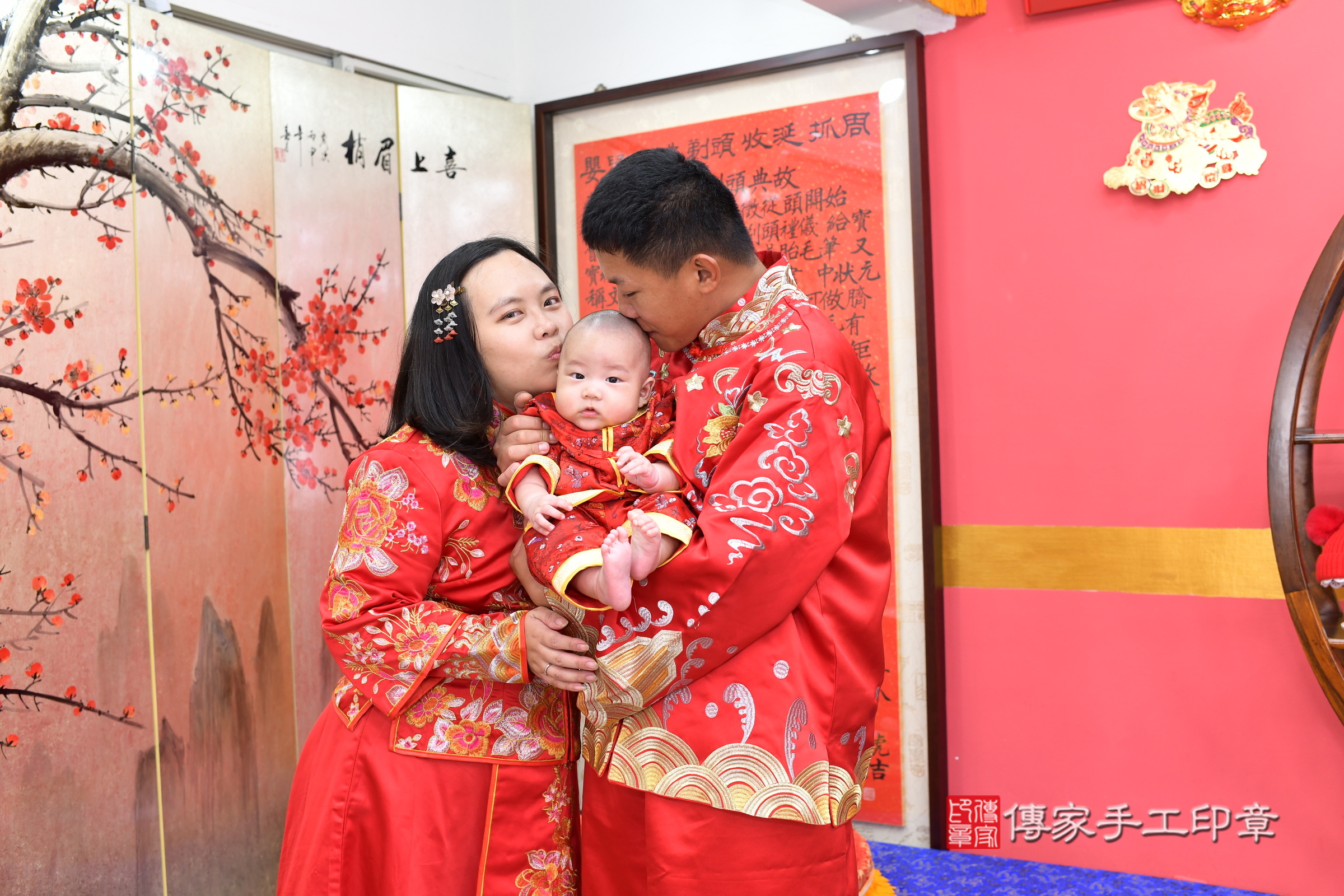 2025-04-25斌斌寶寶剃頭，成人與小孩古裝禮服照。地點：傳家「新北店」古禮會場照片集