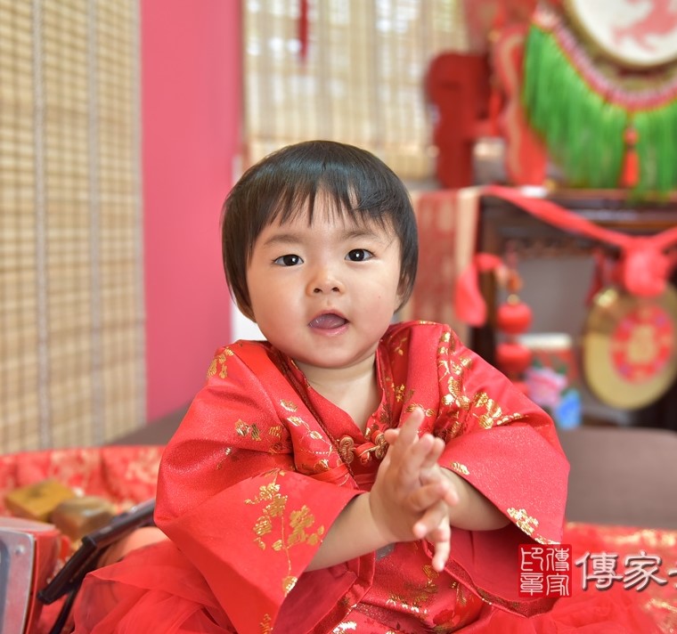 2020-11-04林寶寶，小孩禮服(女)中式古裝禮服禮照照片集