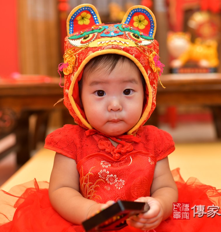 2020-08-11王寶寶，小孩禮服(女)中式古裝禮服禮照照片集