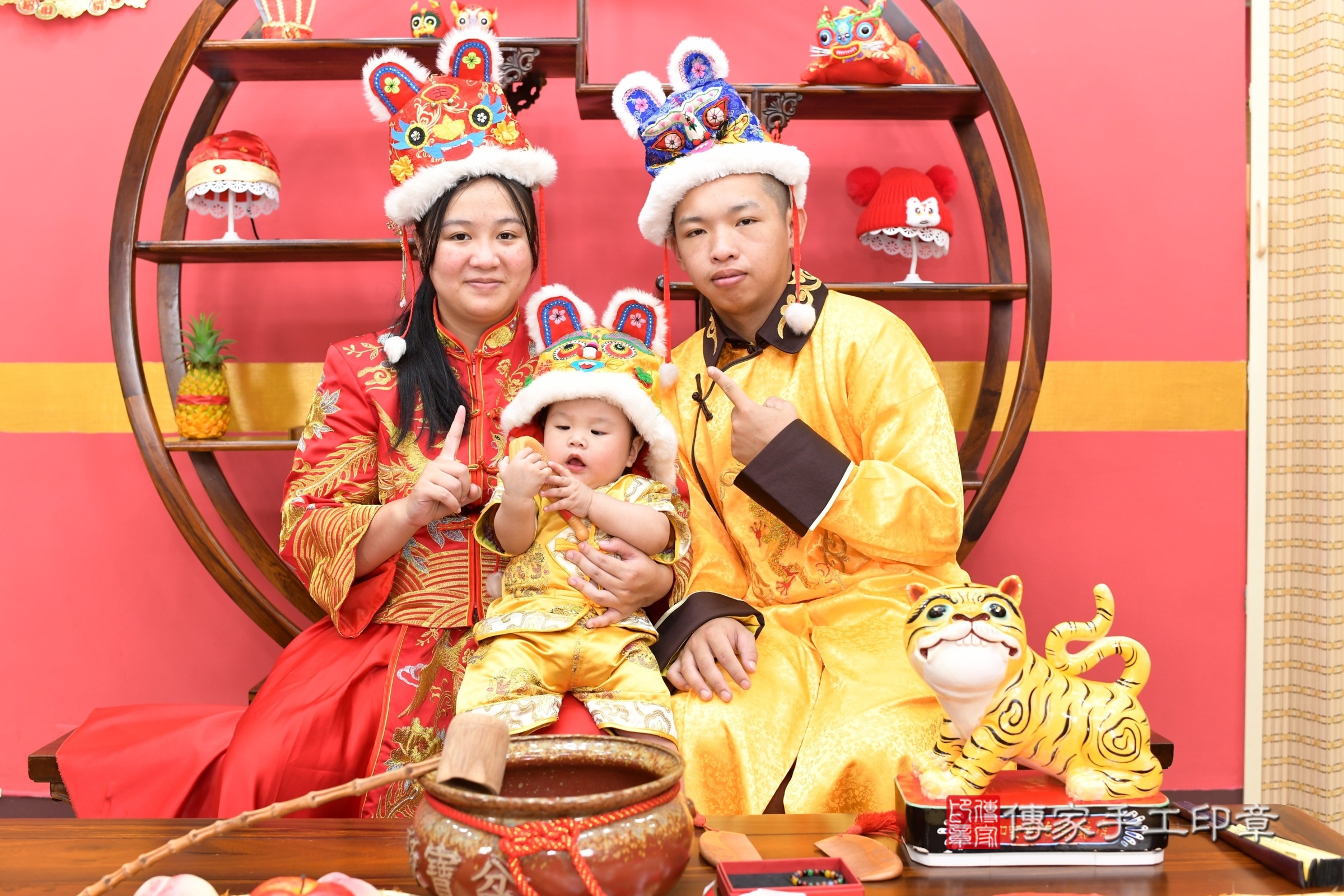 2025-07-23小煜寶寶抓周，成人與小孩古裝禮服照。地點：傳家「新北店」古禮會場照片集