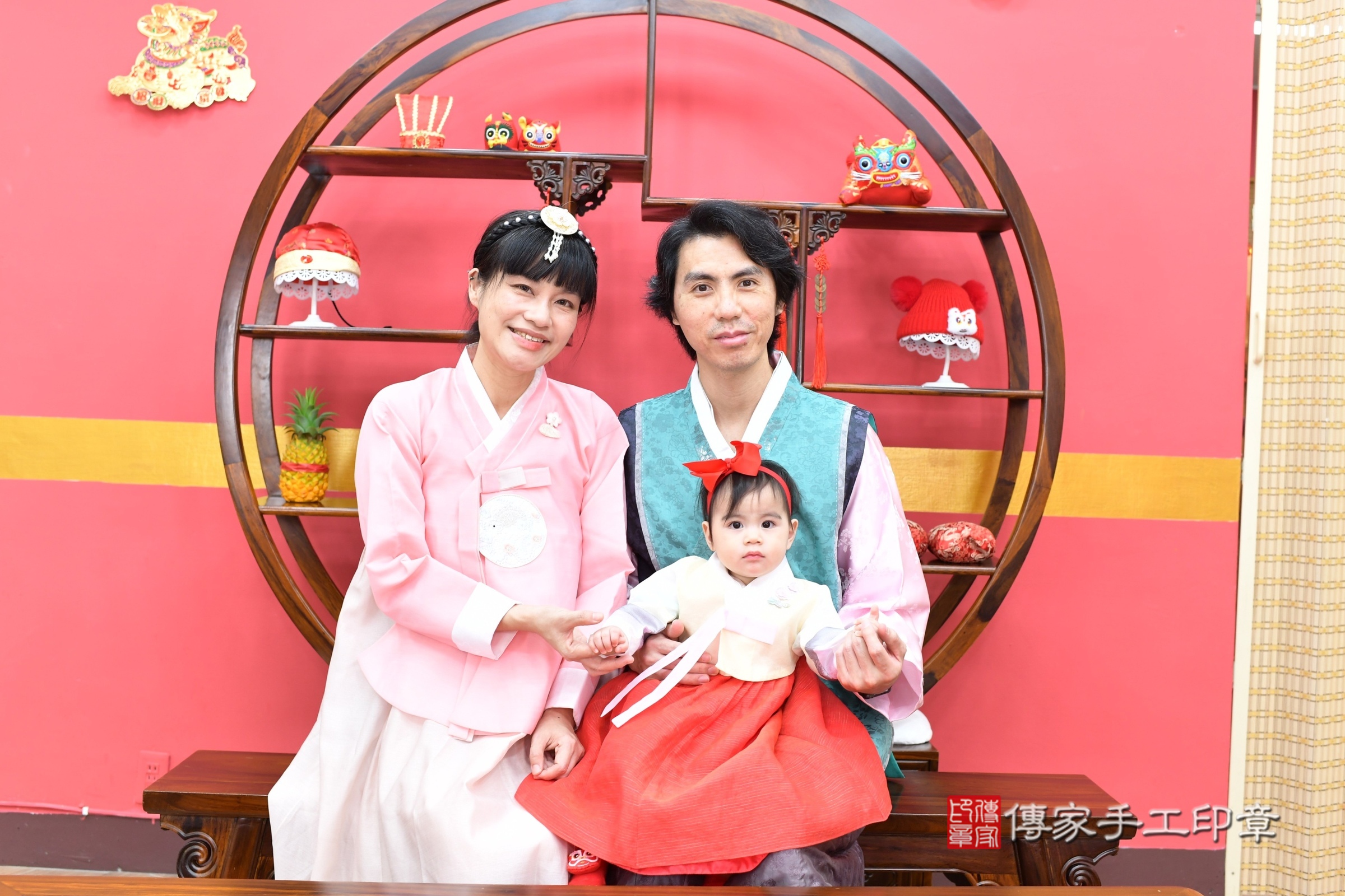 2025-07-23昕昕寶寶抓周，成人與小孩古裝禮服照。地點：傳家「新北店」古禮會場照片集
