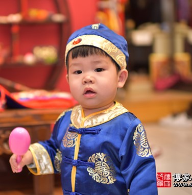 2020-03-15張寶寶，小孩禮服(男)中式古裝禮服禮照照片集