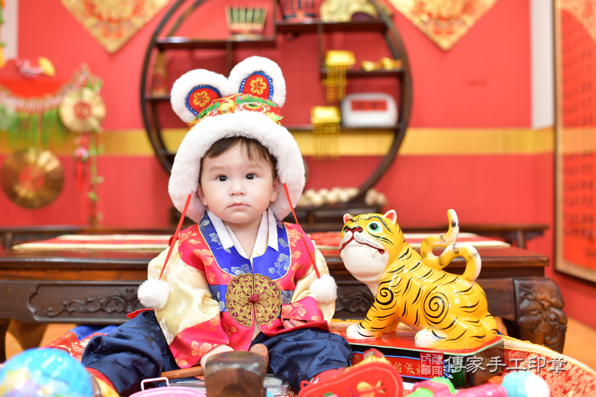 2025-07-26小海寶寶抓周，小孩古裝禮服照。地點：傳家「桃園店」古禮會場照片集