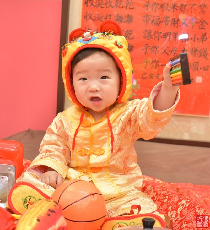 2020-12-21林寶寶，小孩禮服(男)中式古裝禮服禮照照片集