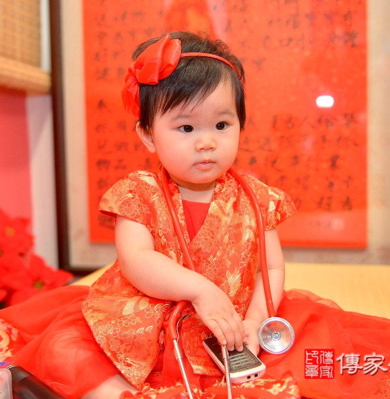 2020-11-01陳寶寶，小孩禮服(女)中式古裝禮服禮照照片集