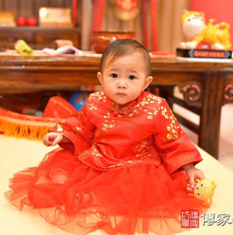 2020-12-19洪寶寶，小孩禮服(女)中式古裝禮服禮照照片集