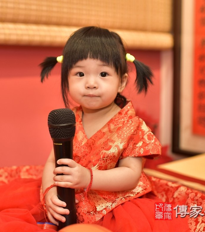 2020-08-08鍾寶寶，小孩禮服(女)中式古裝禮服禮照照片集