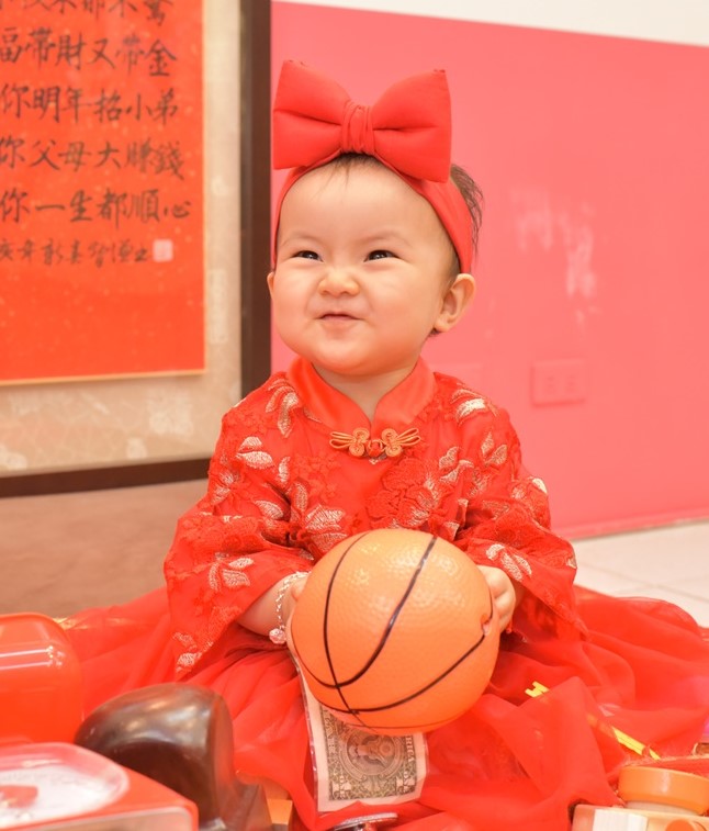 2020-12-19康寶寶，小孩禮服(女)中式古裝禮服禮照照片集