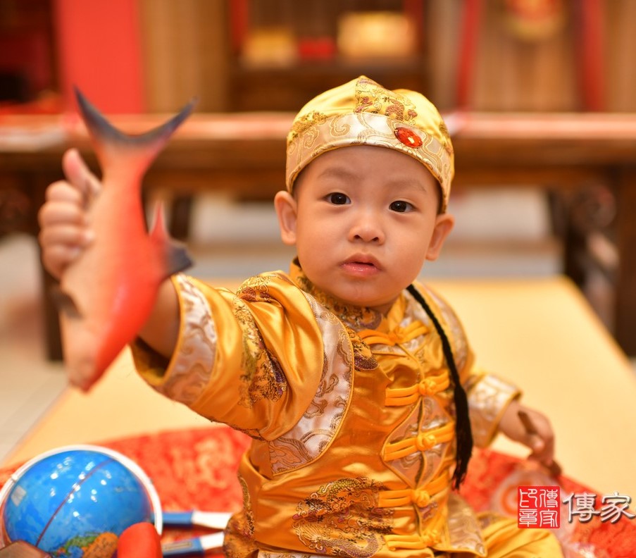 2020-12-18黃寶寶，小孩禮服(男)中式古裝禮服禮照照片集