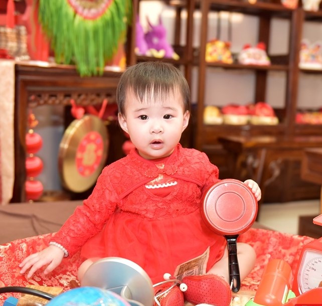 2021-02-06范寶寶，小孩禮服(女)中式古裝禮服禮照照片集