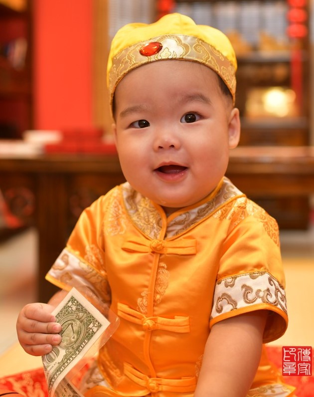 2020-08-05張寶寶，小孩禮服(男)中式古裝禮服禮照照片集