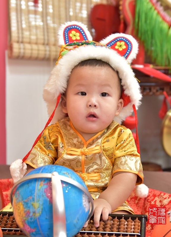 2020-10-31張寶寶，小孩禮服(男)中式古裝禮服禮照照片集
