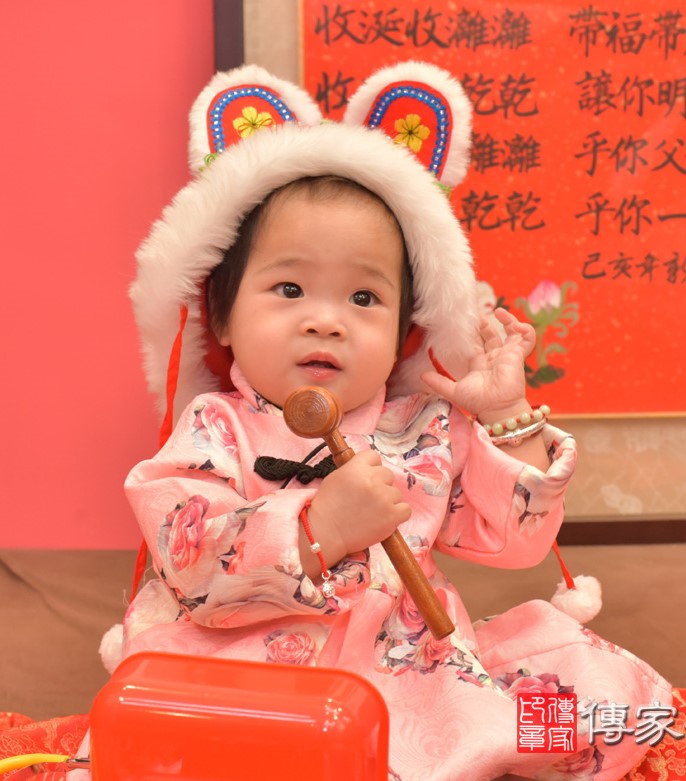 2020-12-14鄭寶寶，小孩禮服(女)中式古裝禮服禮照照片集