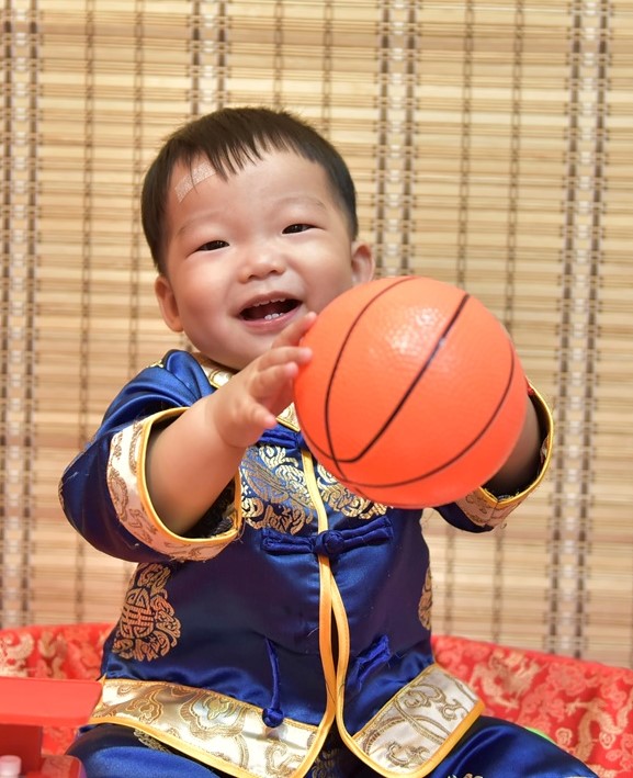 2020-12-13孫寶寶，小孩禮服(男)中式古裝禮服禮照照片集