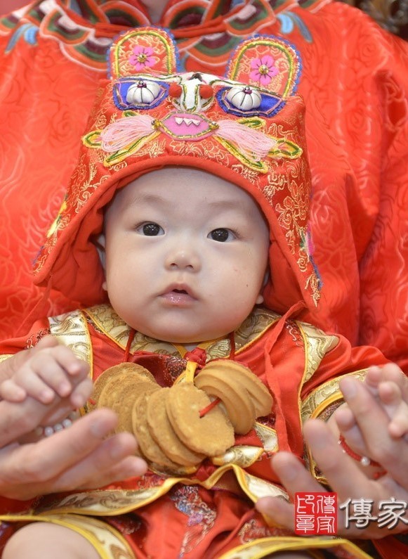 2021-10-03林寶寶，小孩禮服(男)中式古裝禮服禮照照片集