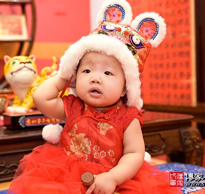 2020-02-29陳寶寶，小孩禮服(女)中式古裝禮服禮照照片集