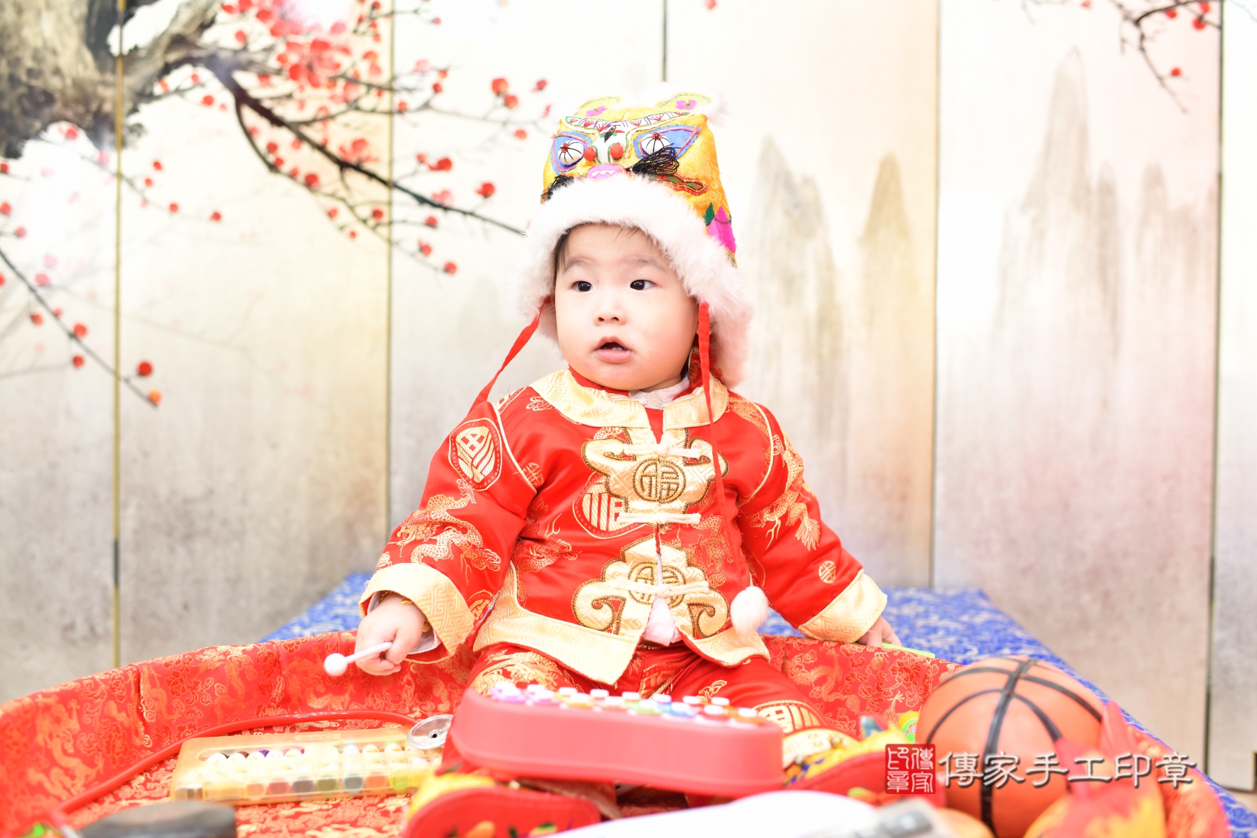 2026-01-11小星寶貝抓周，小孩古裝禮服照。地點：傳家「新北店」古禮會場照片集