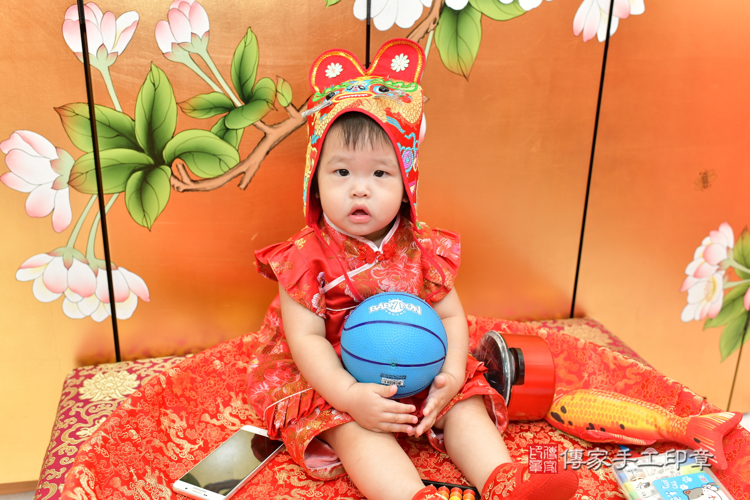2024-08-12小瑜寶寶抓周，小孩古裝禮服照。地點：傳家「台中店」古禮會場照片集