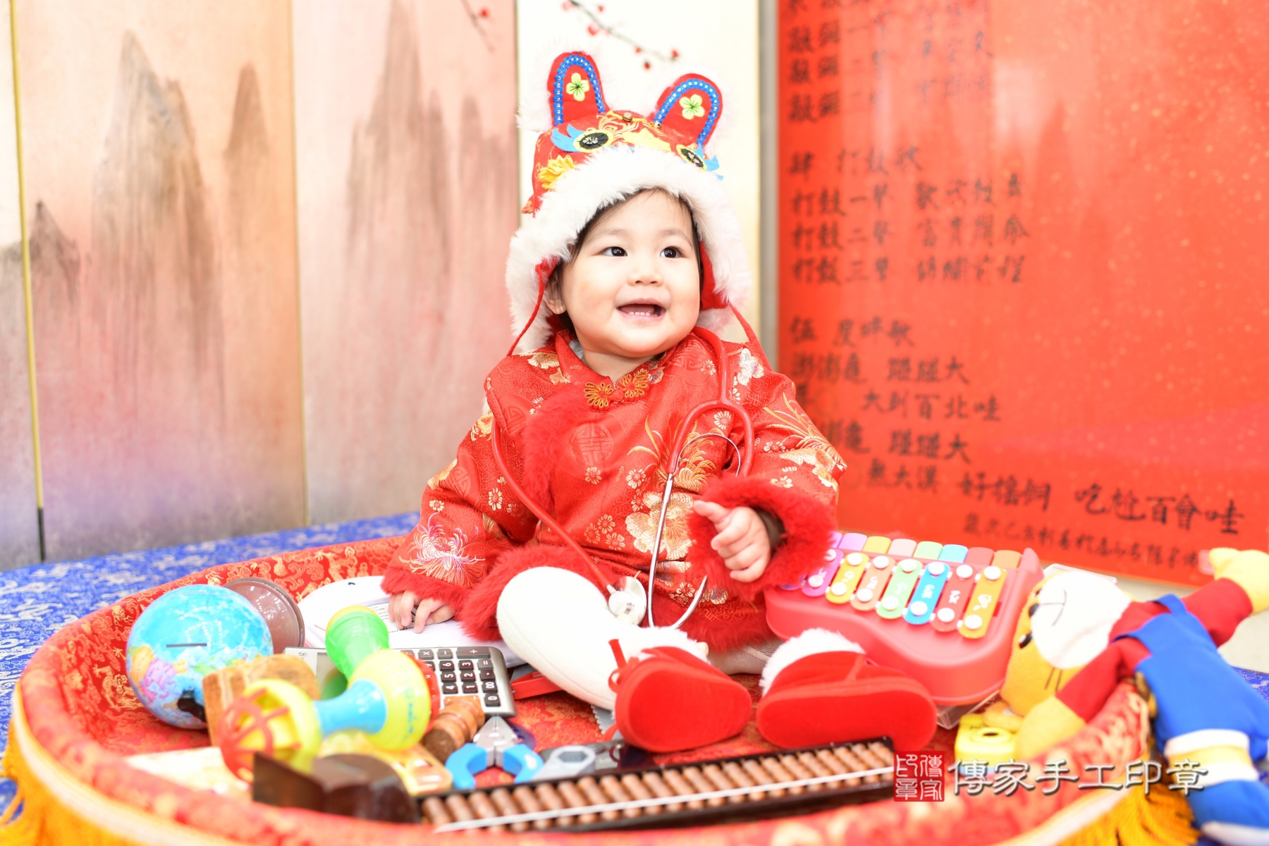 2026-01-14暄暄寶貝抓周，小孩古裝禮服照。地點：傳家「新北店」古禮會場照片集