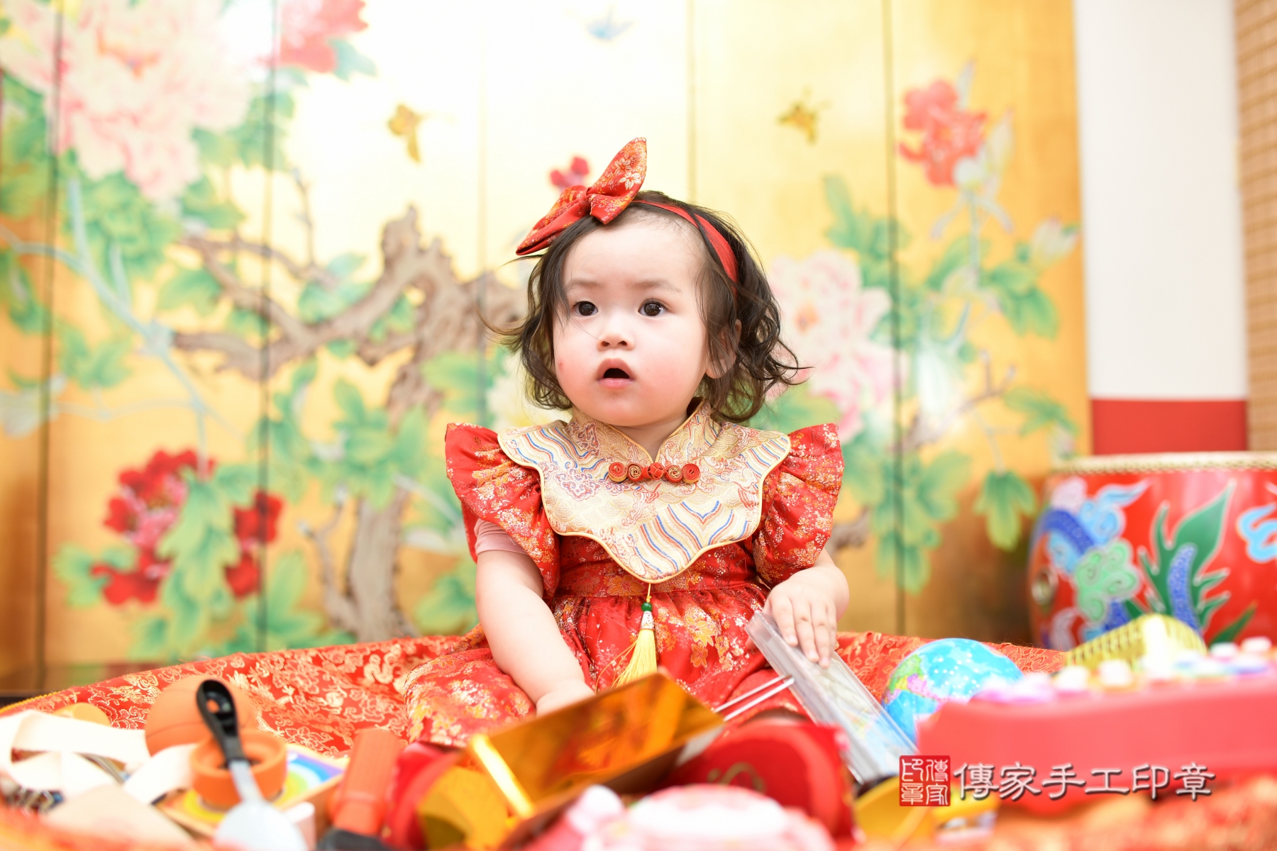 2026-01-21彤彤寶貝抓周，小孩古裝禮服照。地點：傳家「台北店」古禮會場照片集