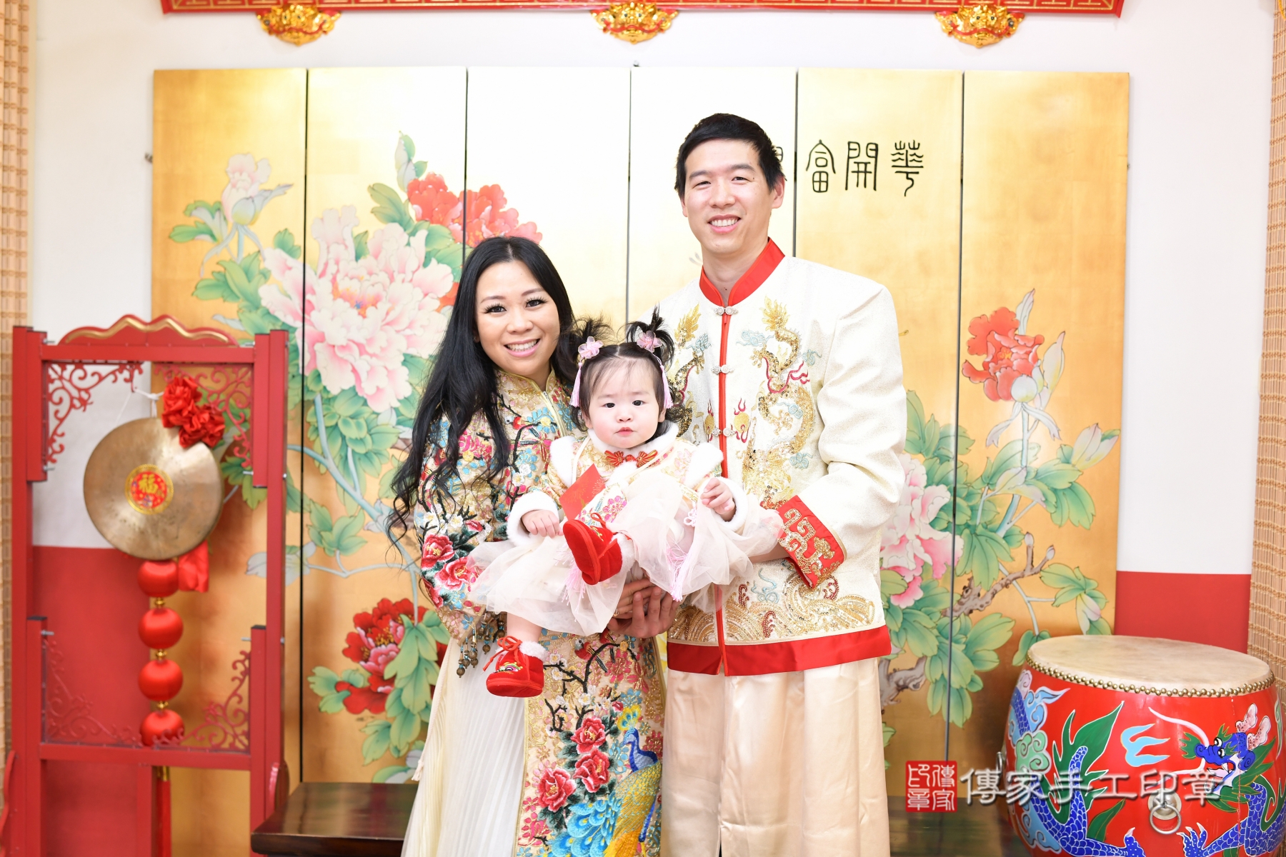 2026-01-21香香寶貝抓周，成人與小孩古裝禮服照。地點：傳家「台北店」古禮會場照片集