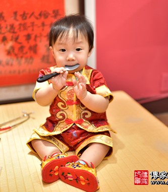 2020-02-28許寶寶，小孩禮服(男)中式古裝禮服禮照照片集