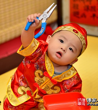 2020-02-24張寶寶，小孩禮服(男)中式古裝禮服禮照照片集