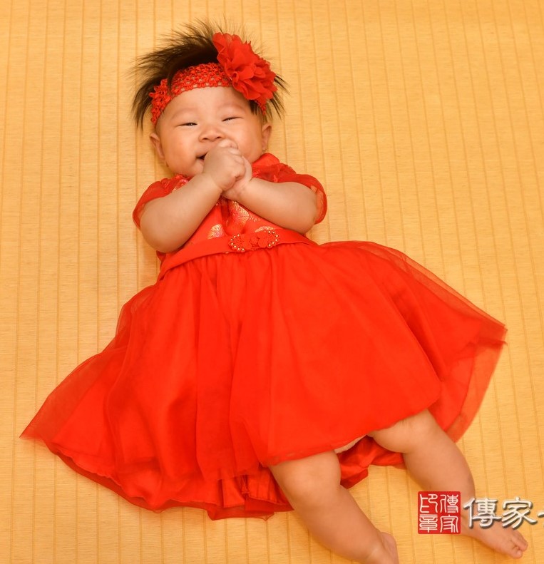 2020-07-12張寶寶，小孩禮服(女)中式古裝禮服禮照照片集