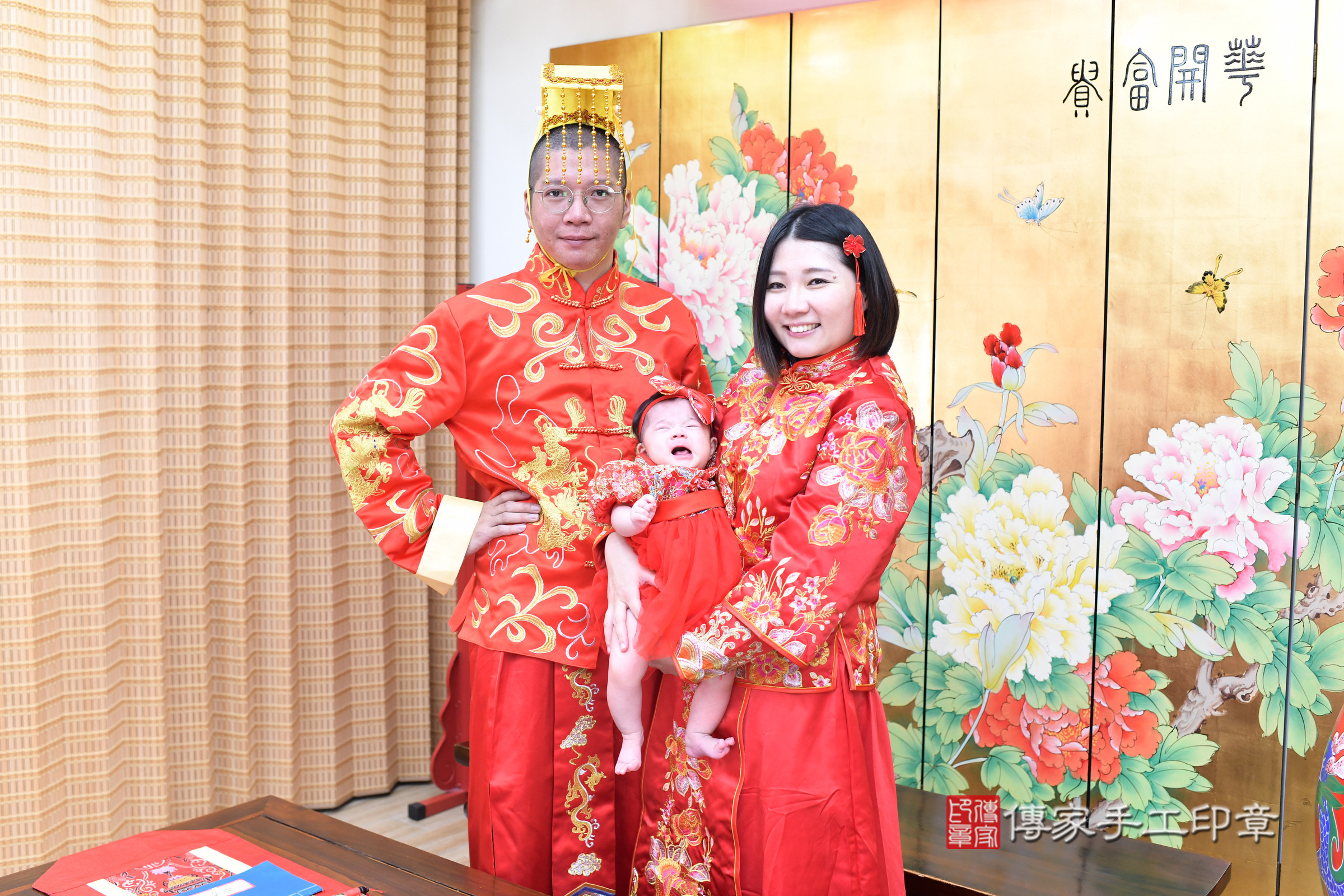 2025-05-17芮芮寶寶收涎,小孩古裝禮服照。地點:傳家「台北店」古禮會場照片集