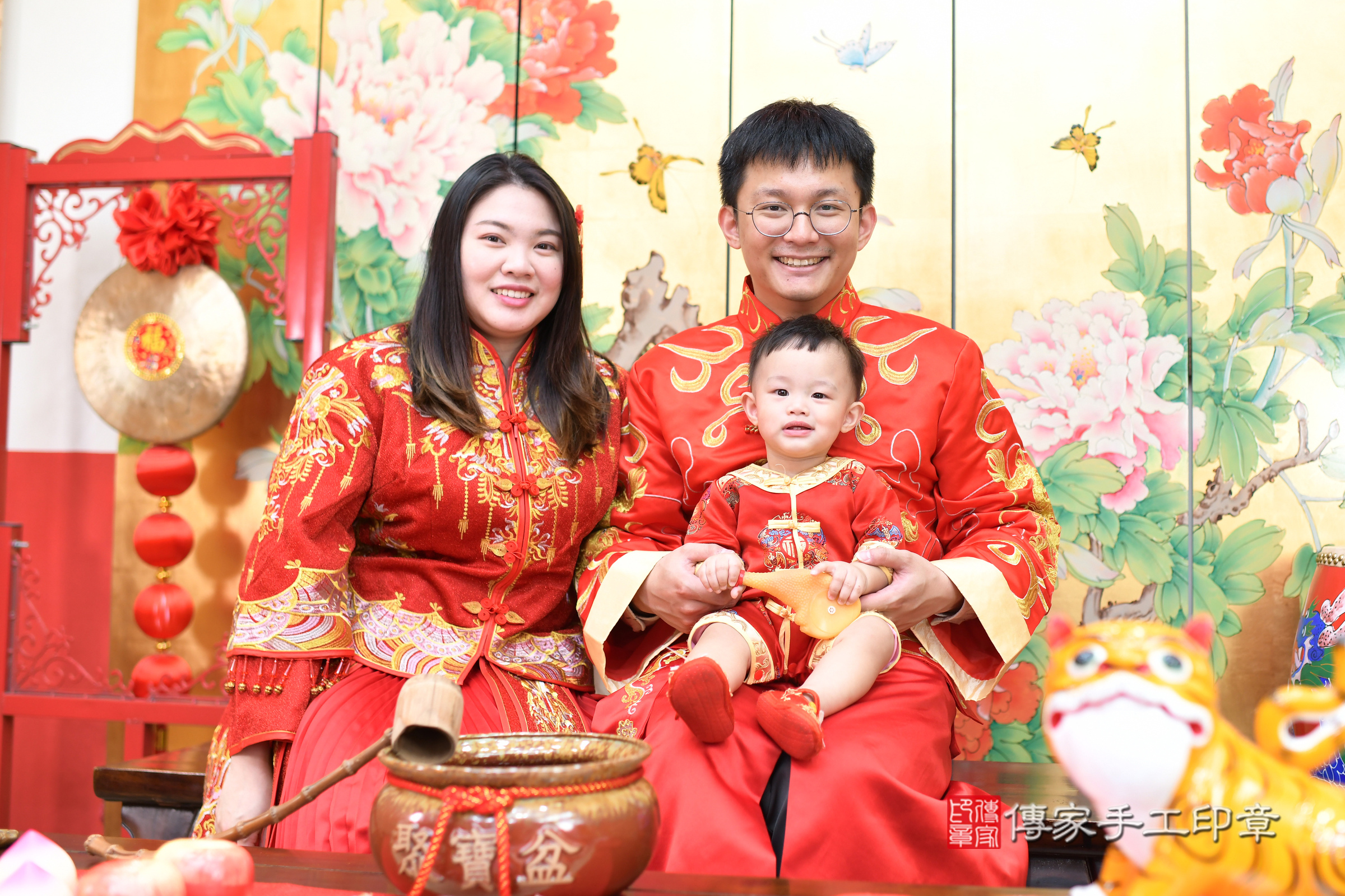 2025-05-17小旭寶寶抓周，成人與小孩古裝禮服照。地點：傳家「台北店」古禮會場照片集