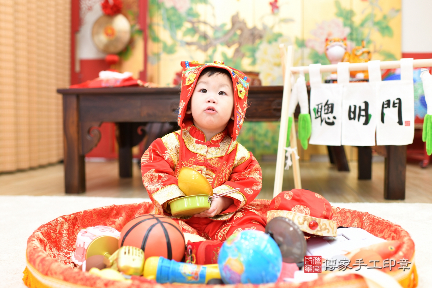 2026-01-11昊昊寶貝抓周，小孩古裝禮服照。地點：傳家「台北店」古禮會場照片集