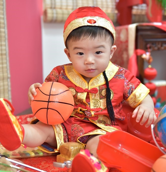 2020-10-20許寶寶，小孩禮服(男)中式古裝禮服禮照照片集