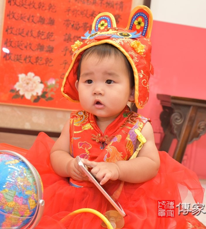 2020-10-18彭寶寶，小孩禮服(女)中式古裝禮服禮照照片集