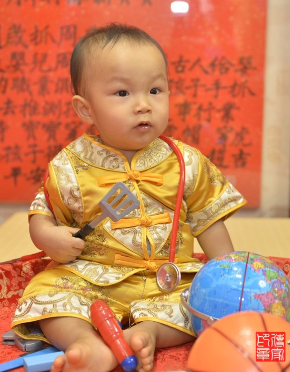 2020-10-17魏寶寶，小孩禮服(男)中式古裝禮服禮照照片集