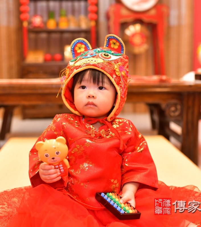 2020-12-12葉寶寶，小孩禮服(女)中式古裝禮服禮照照片集