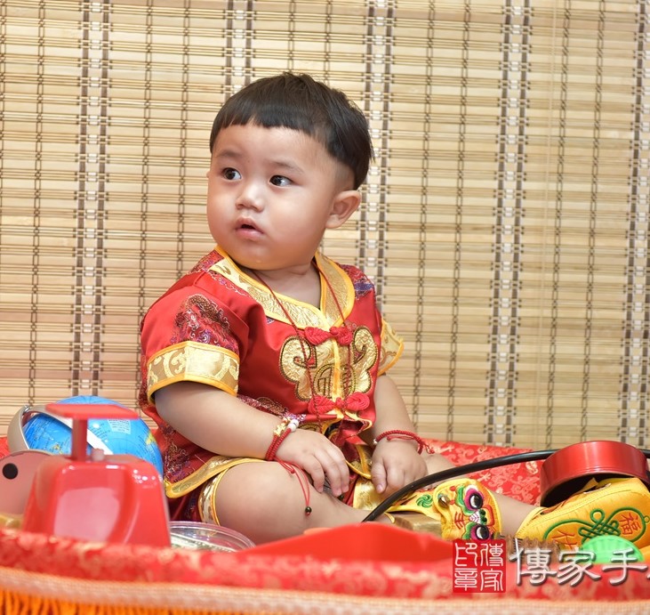 2020-10-10張寶寶，小孩禮服(男)中式古裝禮服禮照照片集