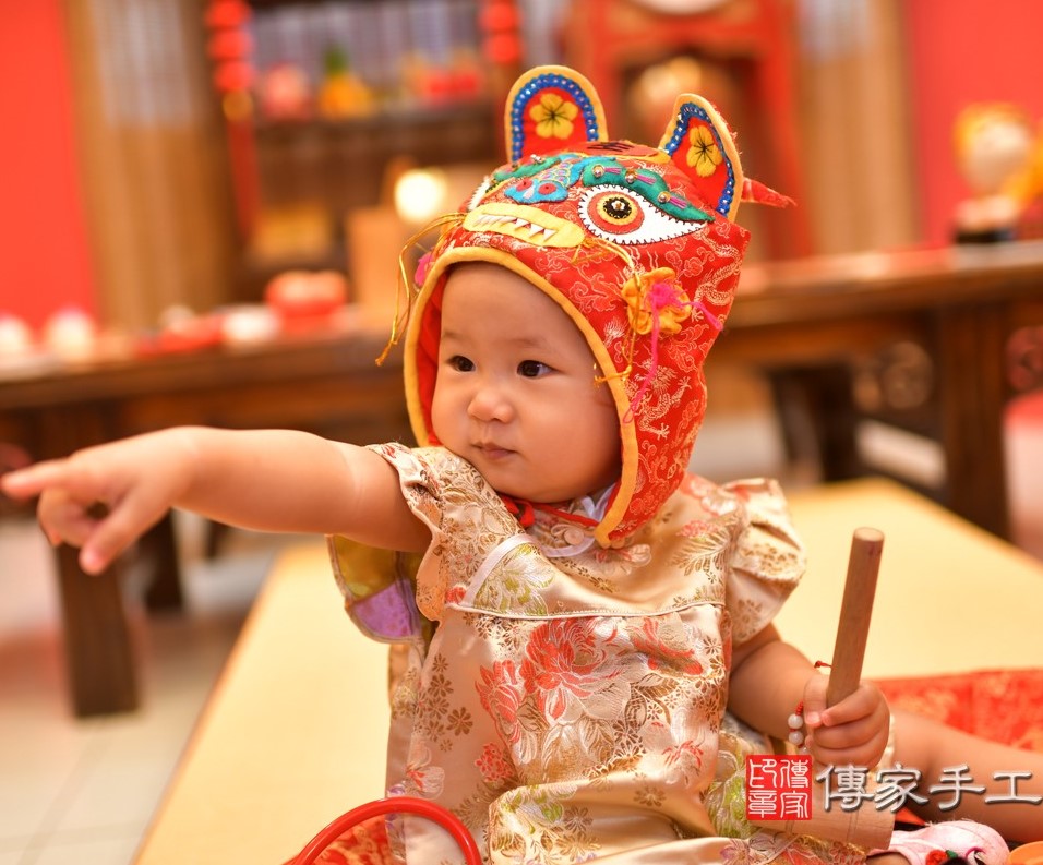 2020-12-07王寶寶，小孩禮服(女)中式古裝禮服禮照照片集