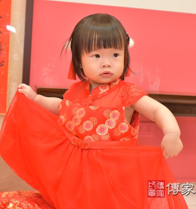2021-04-14許寶寶，小孩禮服(女)中式古裝禮服禮照照片集