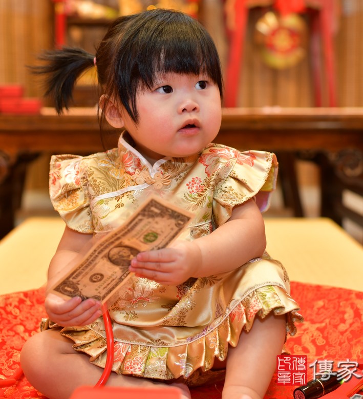2020-10-07羅寶寶，小孩禮服(女)中式古裝禮服禮照照片集