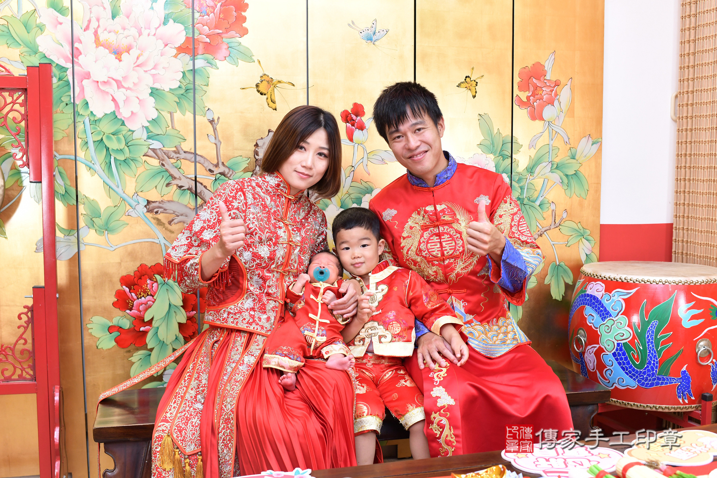 2025-08-23小馳寶寶剃頭，成人與小孩古裝禮服照。地點：傳家「台北店」古禮會場照片集