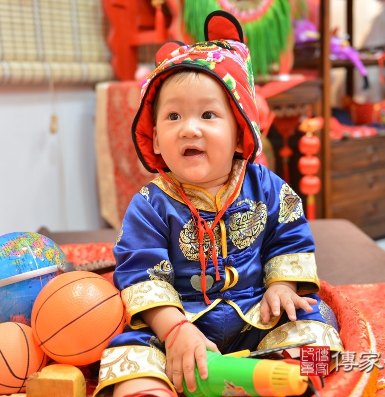 2020-02-05許寶寶，小孩禮服(男)中式古裝禮服禮照照片集