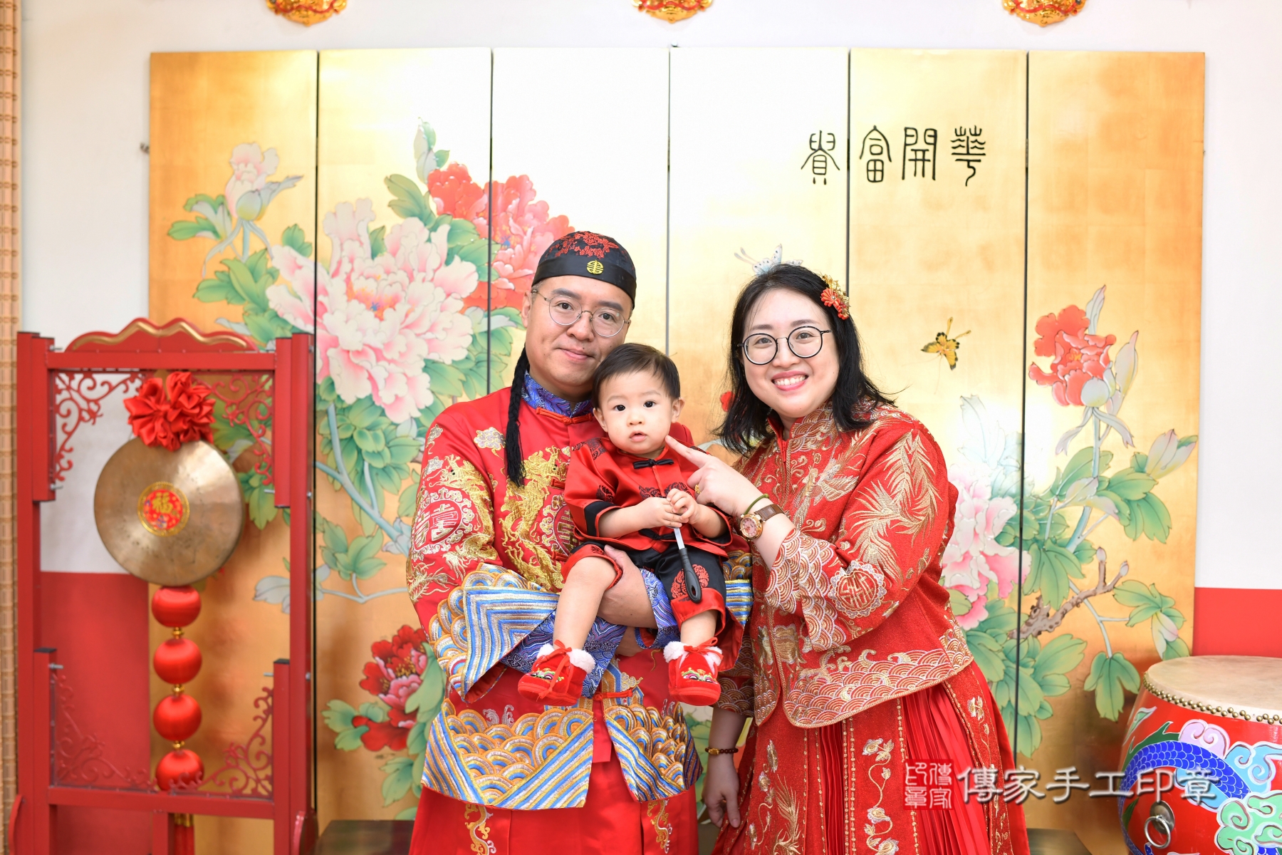 2026-01-15小騏寶貝抓周，成人與小孩古裝禮服照。地點：傳家「台北店」古禮會場照片集