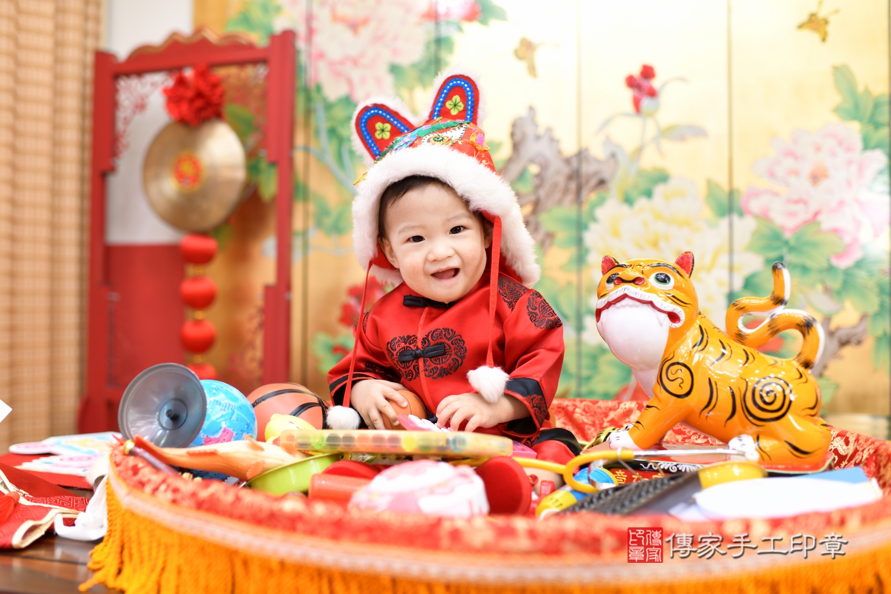 2026-01-15小騏寶貝抓周，小孩古裝禮服照。地點：傳家「台北店」古禮會場照片集